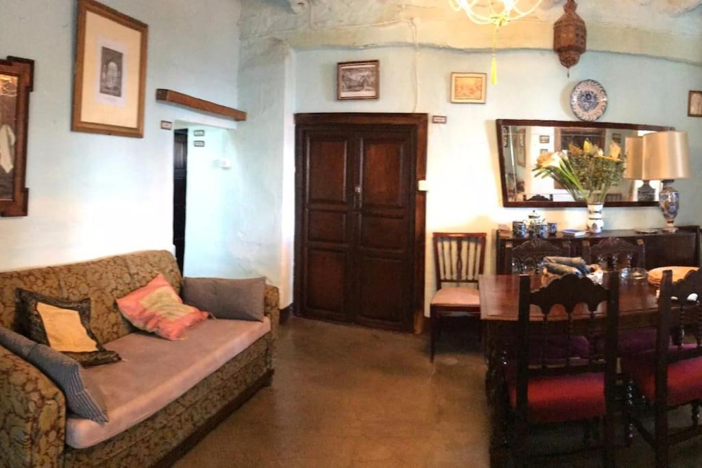 La Casa Rural De Paco Y Ana Pitres エクステリア 写真